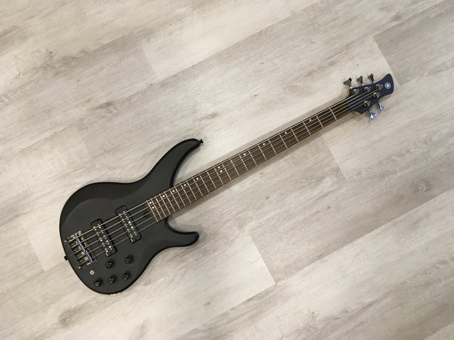 Basses | Noel's Rock Shop, LLC
