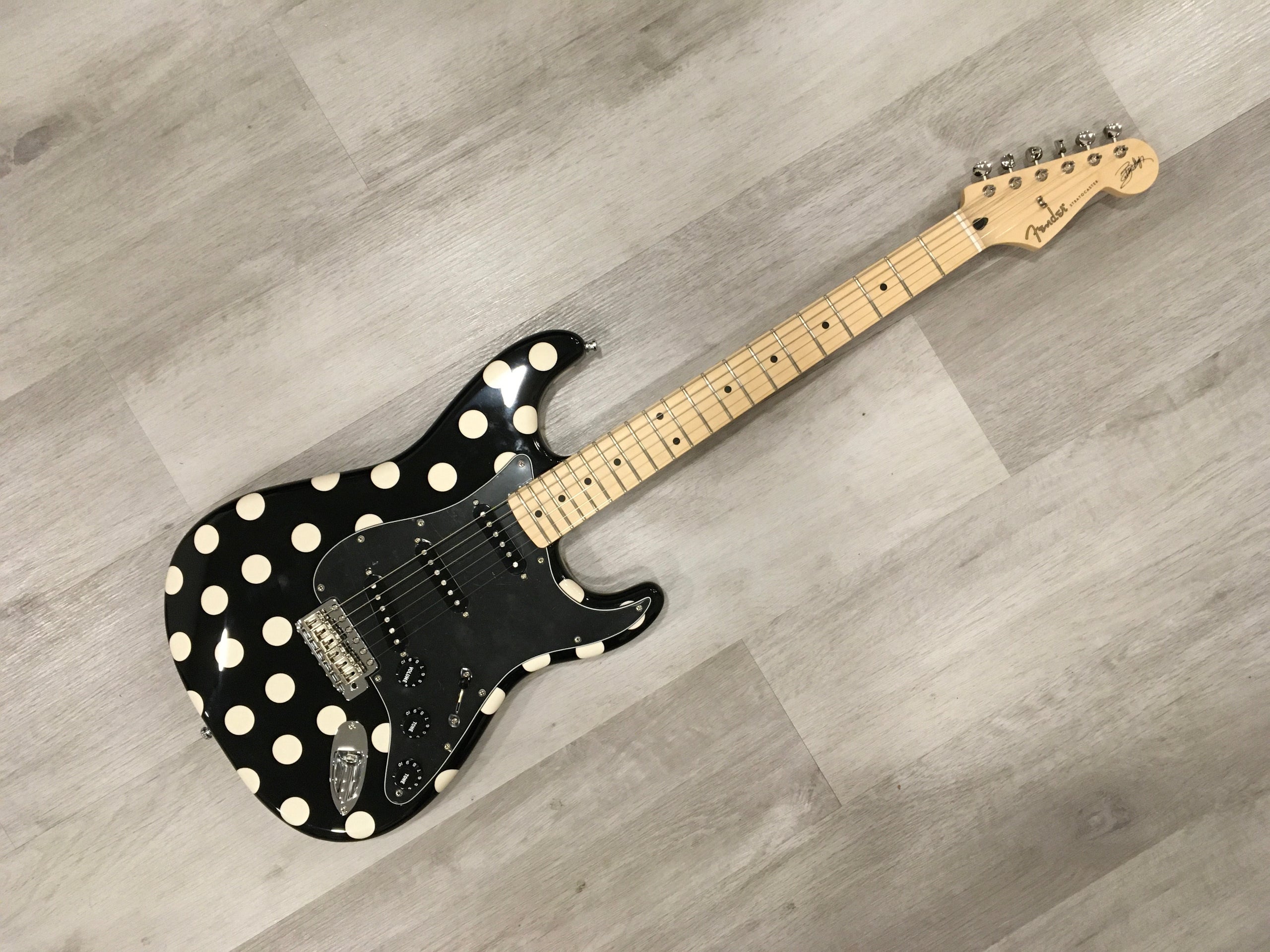Fender Stratocaster Buddy Guy Signature 2022 Polka Dot w/OGB 